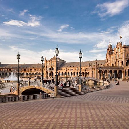 Froilan City Walls By Valcambre Sevilla Exteriör bild