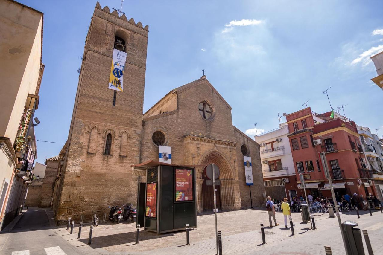 Froilan City Walls By Valcambre Sevilla Exteriör bild