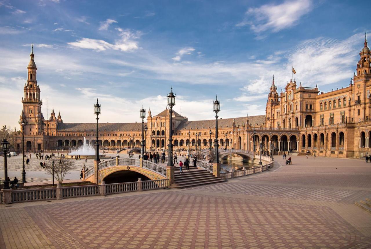 Froilan City Walls By Valcambre Sevilla Exteriör bild