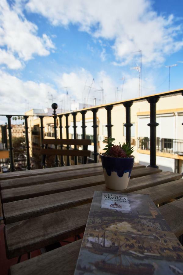 Froilan City Walls By Valcambre Sevilla Exteriör bild