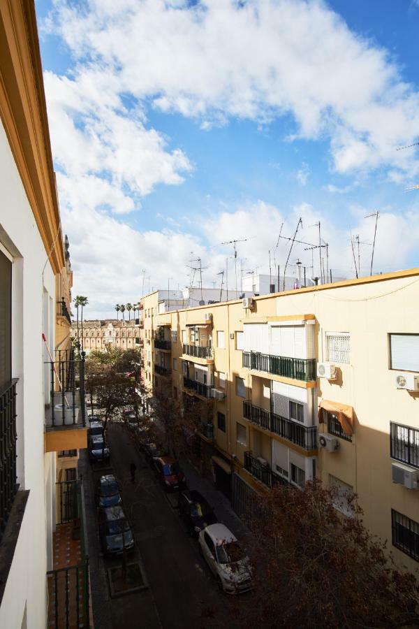 Froilan City Walls By Valcambre Sevilla Exteriör bild